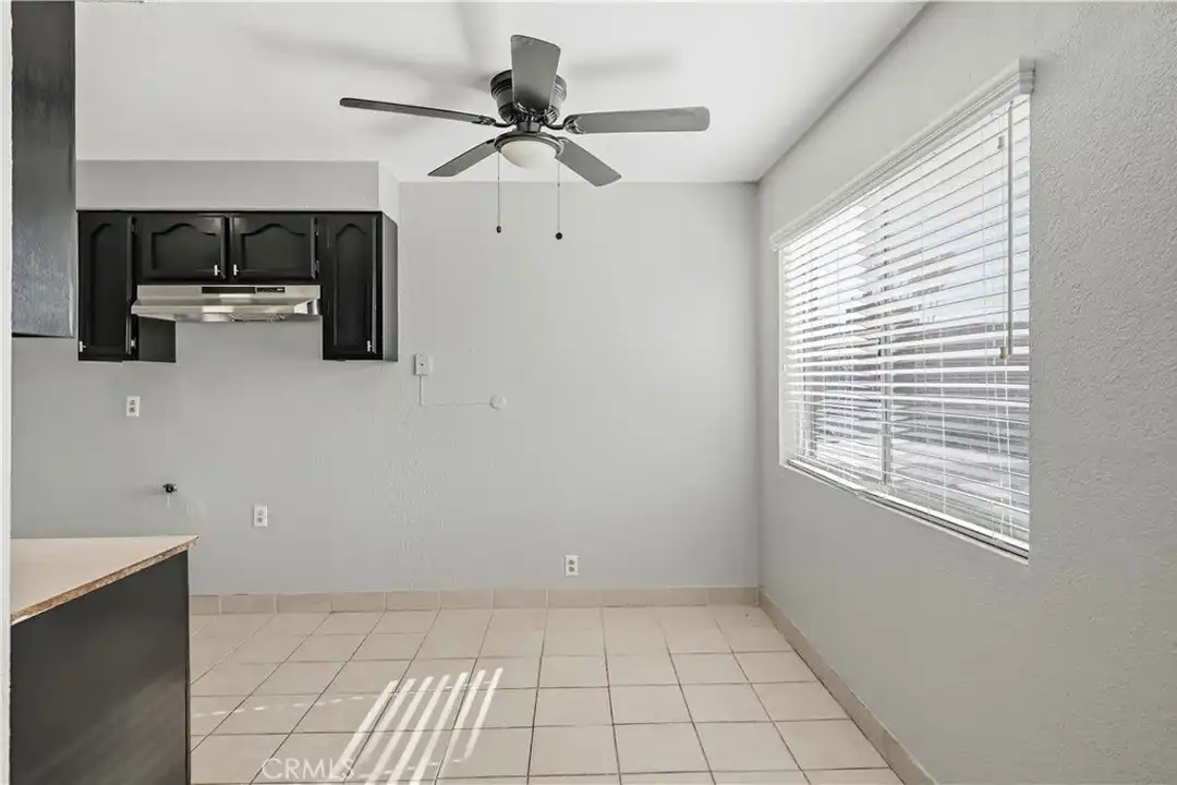 1308 E Oaks St #D - View 5