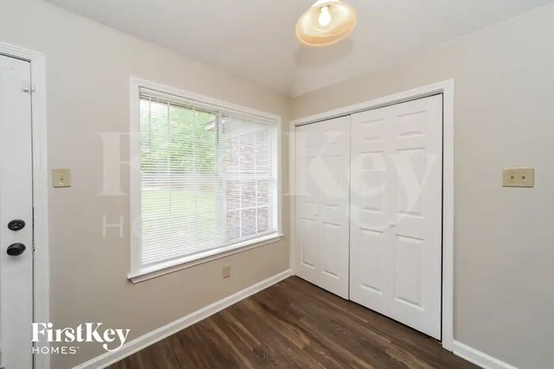 4194 Rainey Woods Dr - View 4