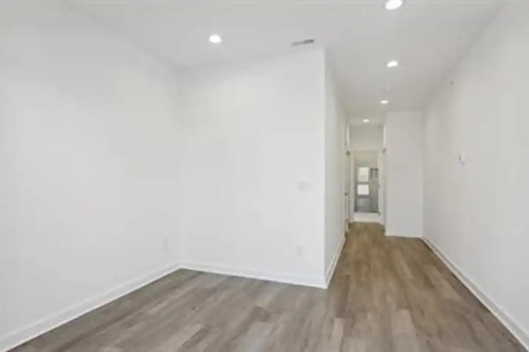 721 N Dekalb St - View 5