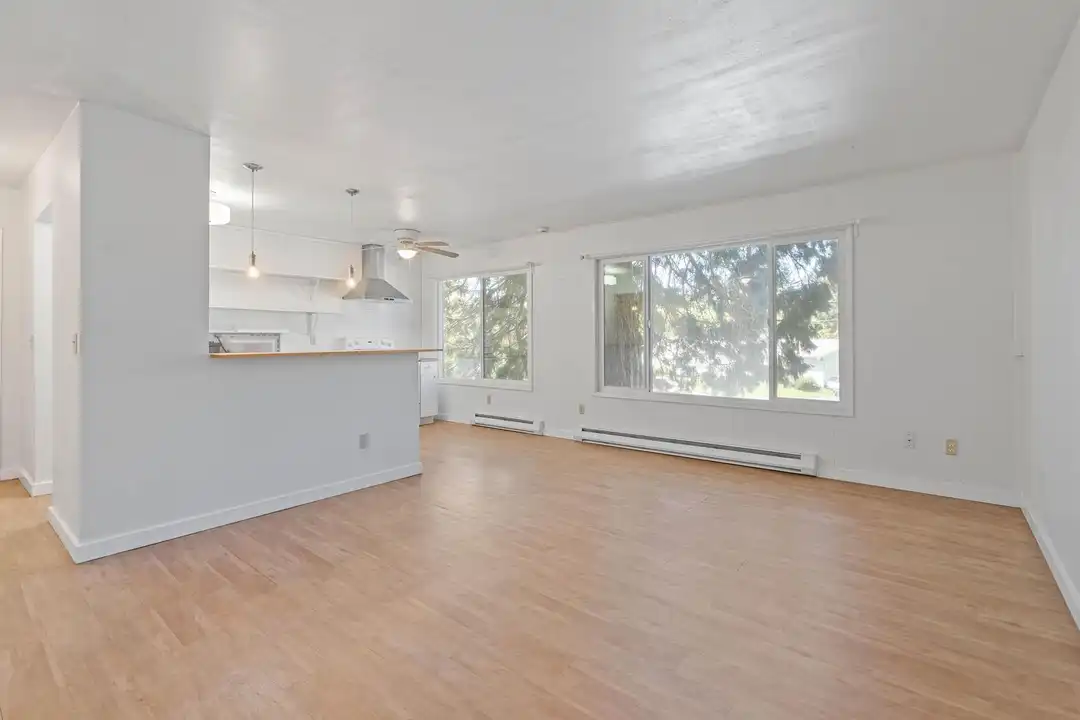 Apartment in Portland - More