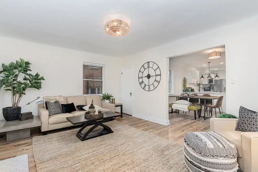 3245 Koenig Ave unit 0 - View 3