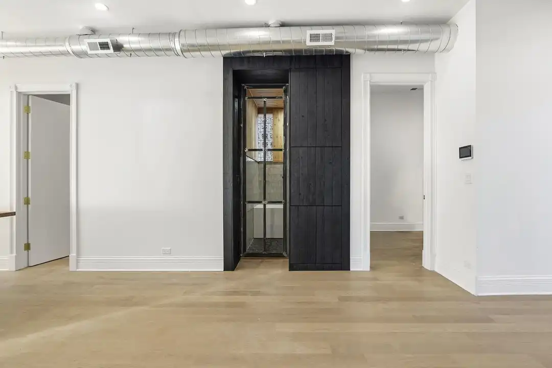 1414 N Maplewood Ave unit 1 - View 4
