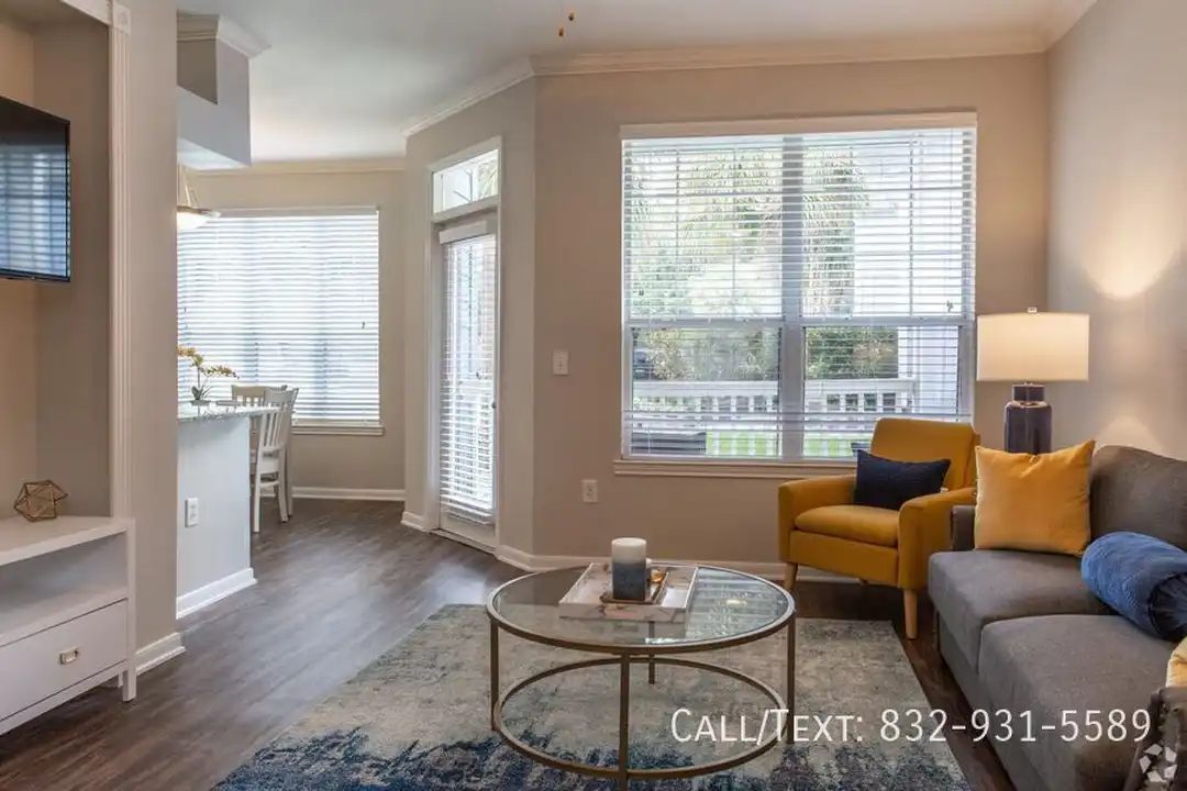 Apartment in Pearland - View 3