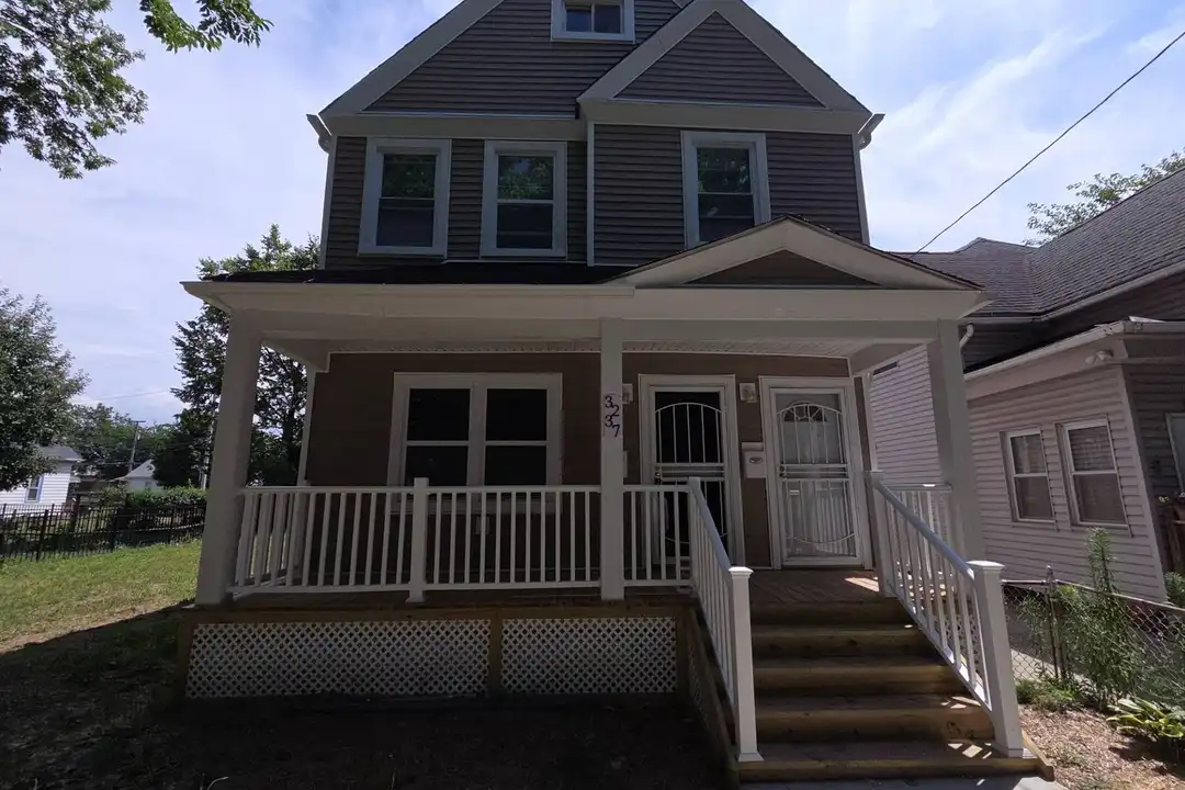 3237 Seymour Ave unit Unit 1 – photo 1