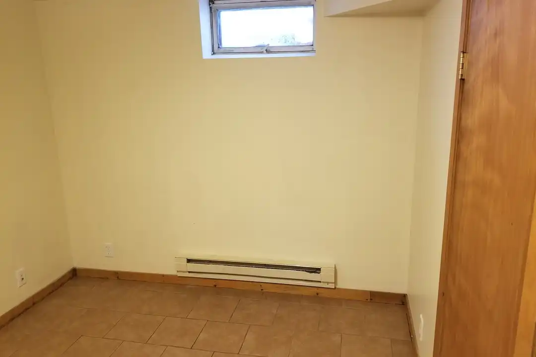 401 Highland Rd unit Unit 2 - Willmar, MN | Rent.