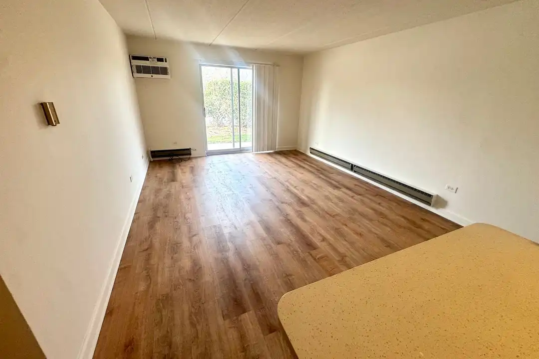 1460 Lehigh Ave unit 107B – photo 1 of 5