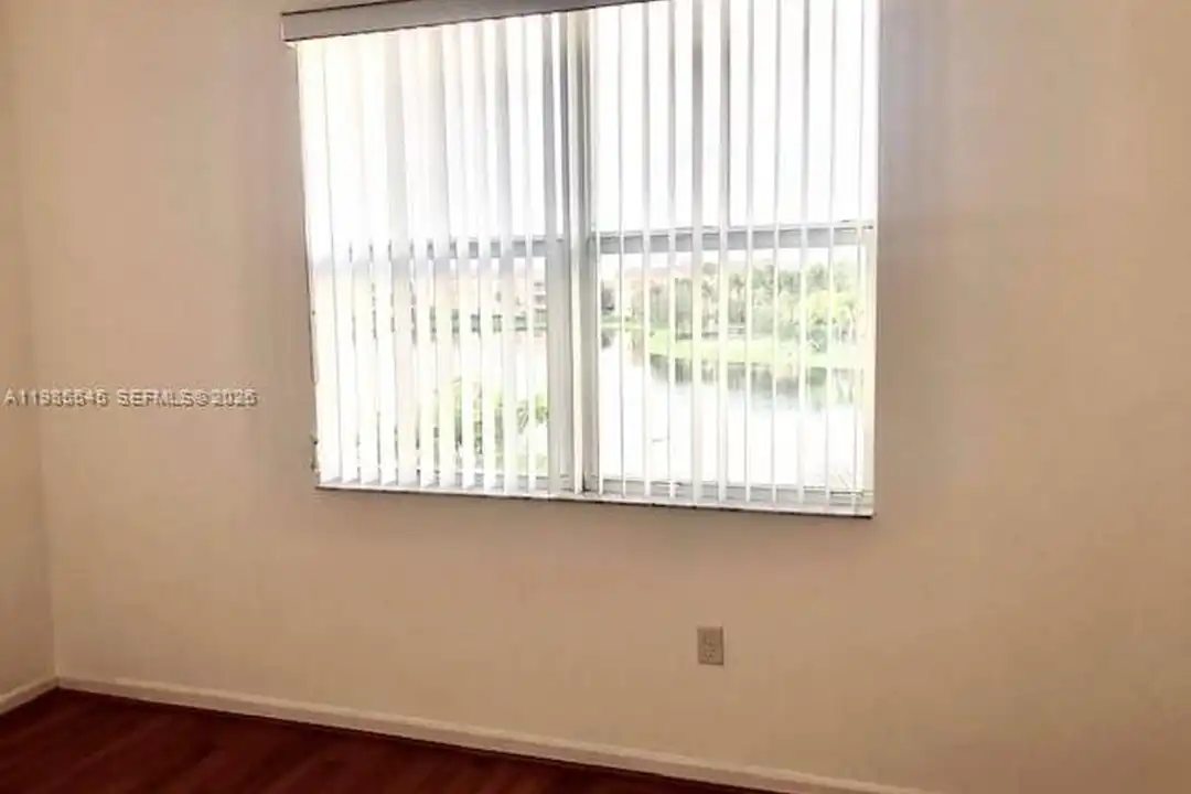 Apartment in Miramar - View 5