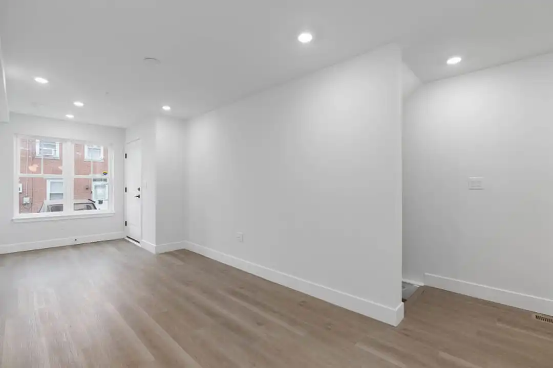 Apartment in Philadelphia, River Wards - View 2
