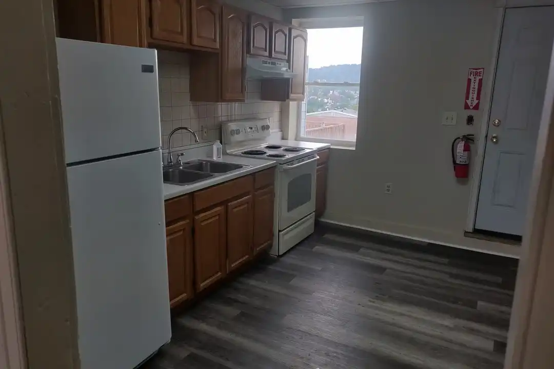 1108 Butler St unit 7 - View 3