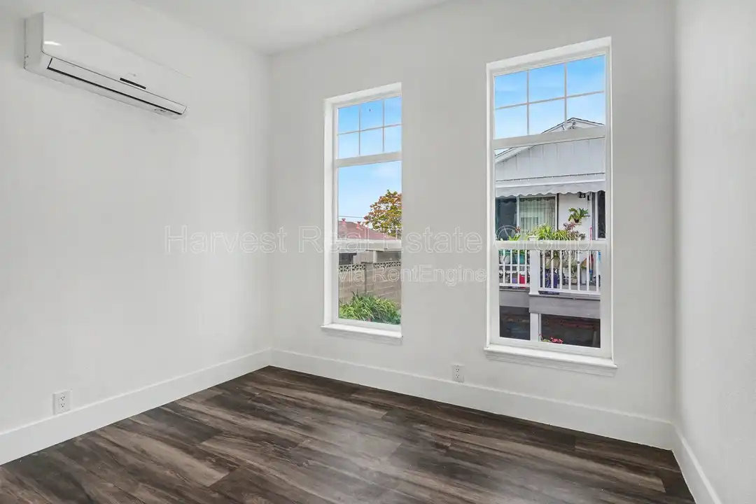 33158 7th St - More