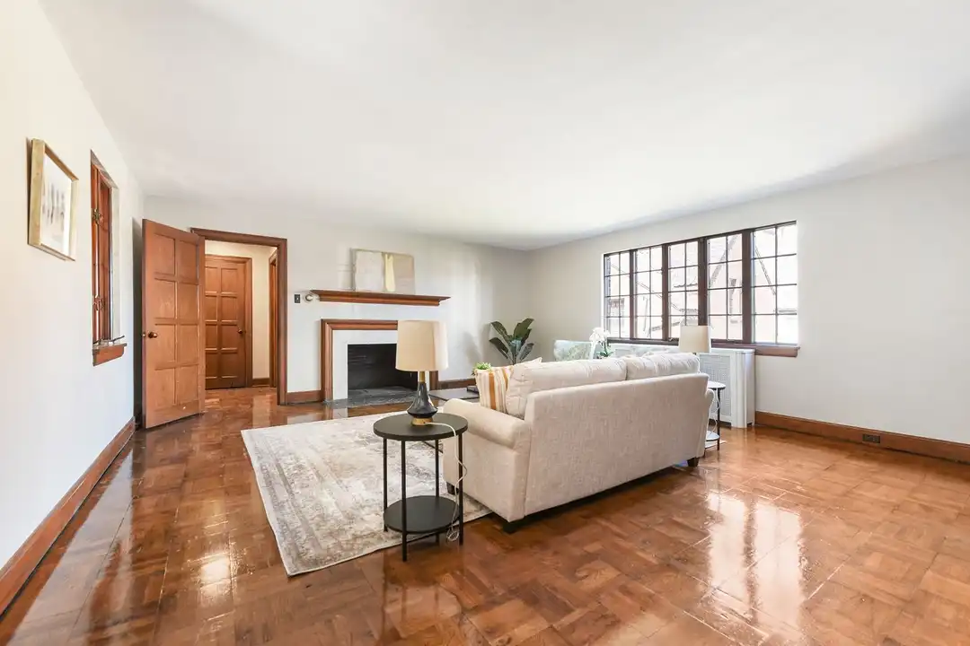 303 E 10th Ave unit 3 – photo 1 of 43