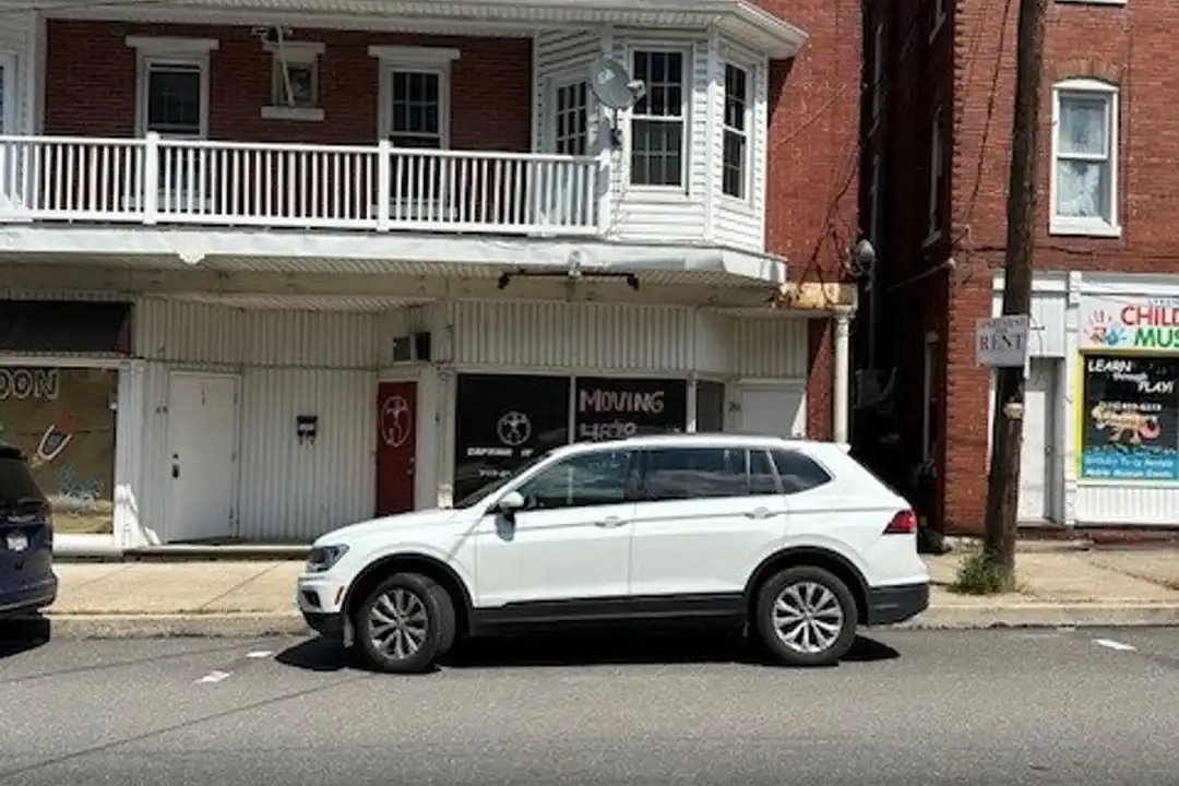 25 S Market St – photo 1