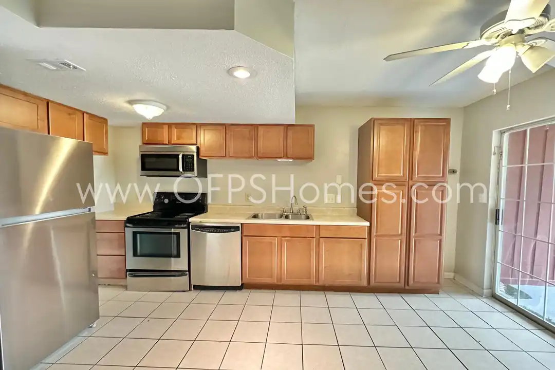 145 4th Ave unit APT C2 - View 5