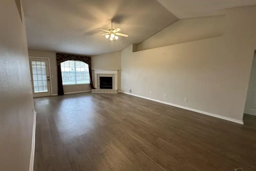 10306 Wailuku Dr - View 6