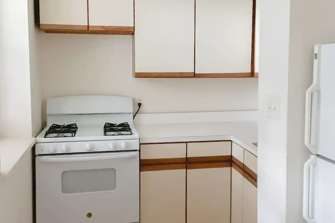 2606 N Racine Ave unit G - More