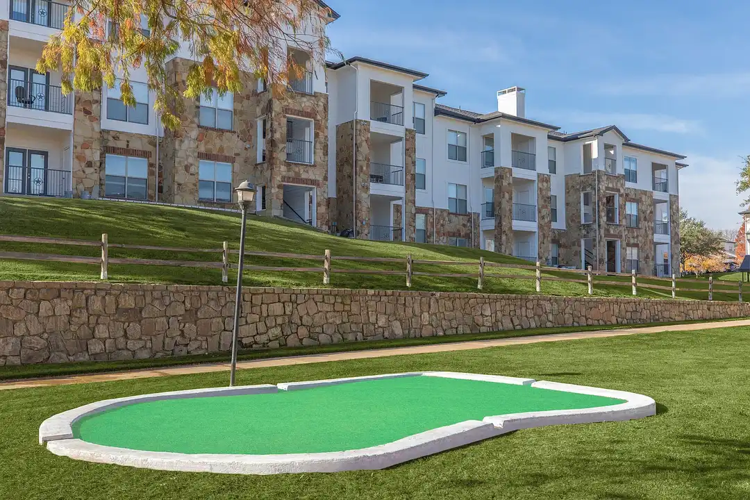 Santa Fe Ranch Apartments - View 4