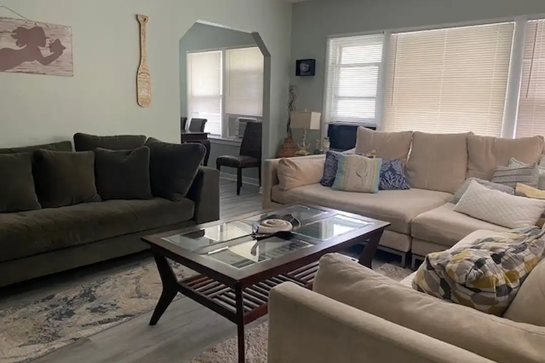 644 S Ridge St - View 3