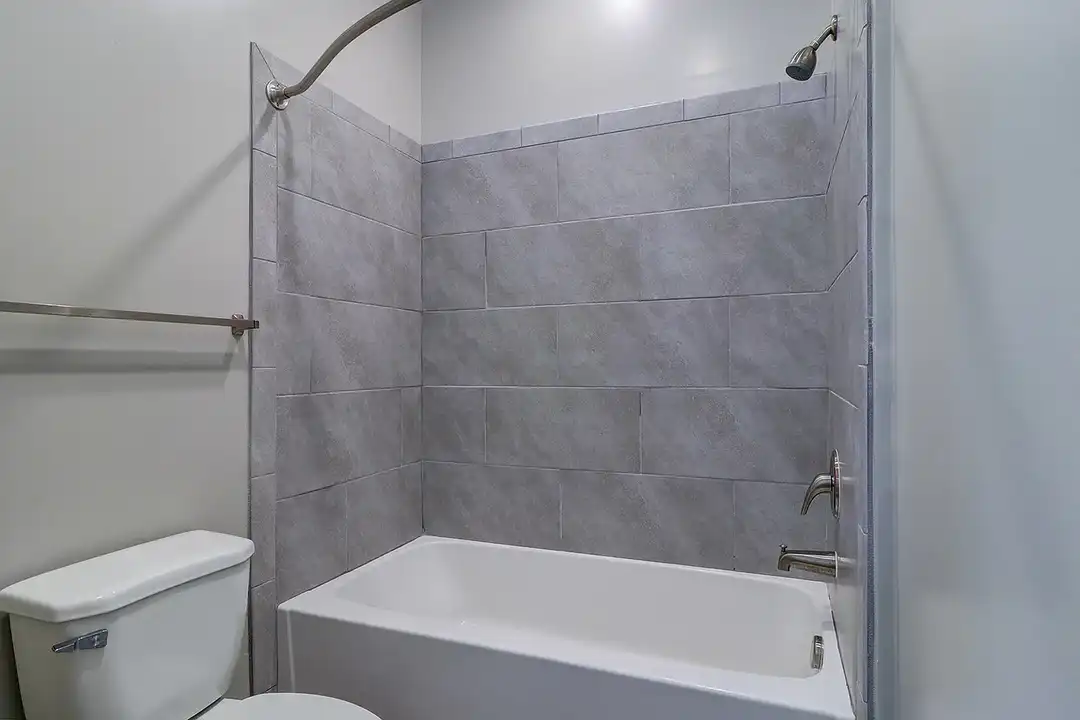 Nexus Brandon Apartments – photo 1