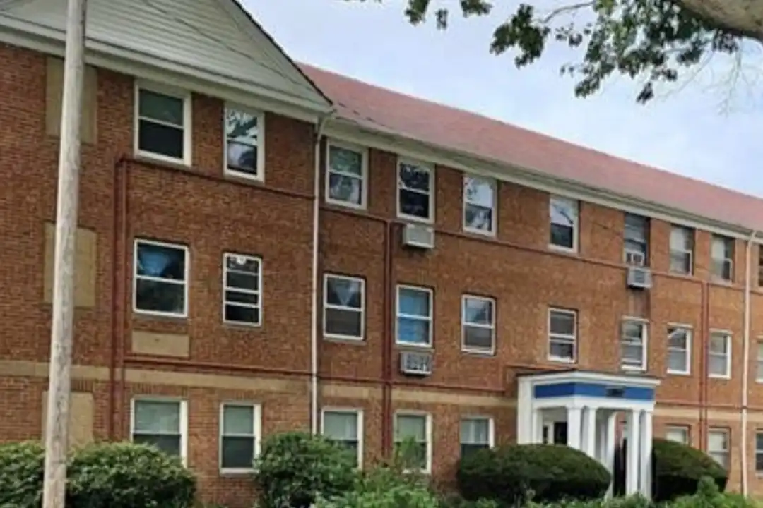 13773 Cedar Rd unit 202 – photo 1