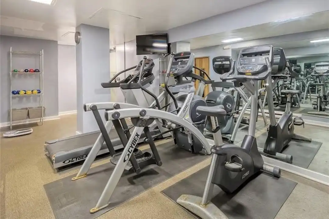 405 Thames St #2B1 - View 4