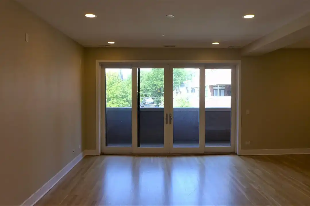 Apartment in West Chicago Township, Bucktown, Cook County - View 4