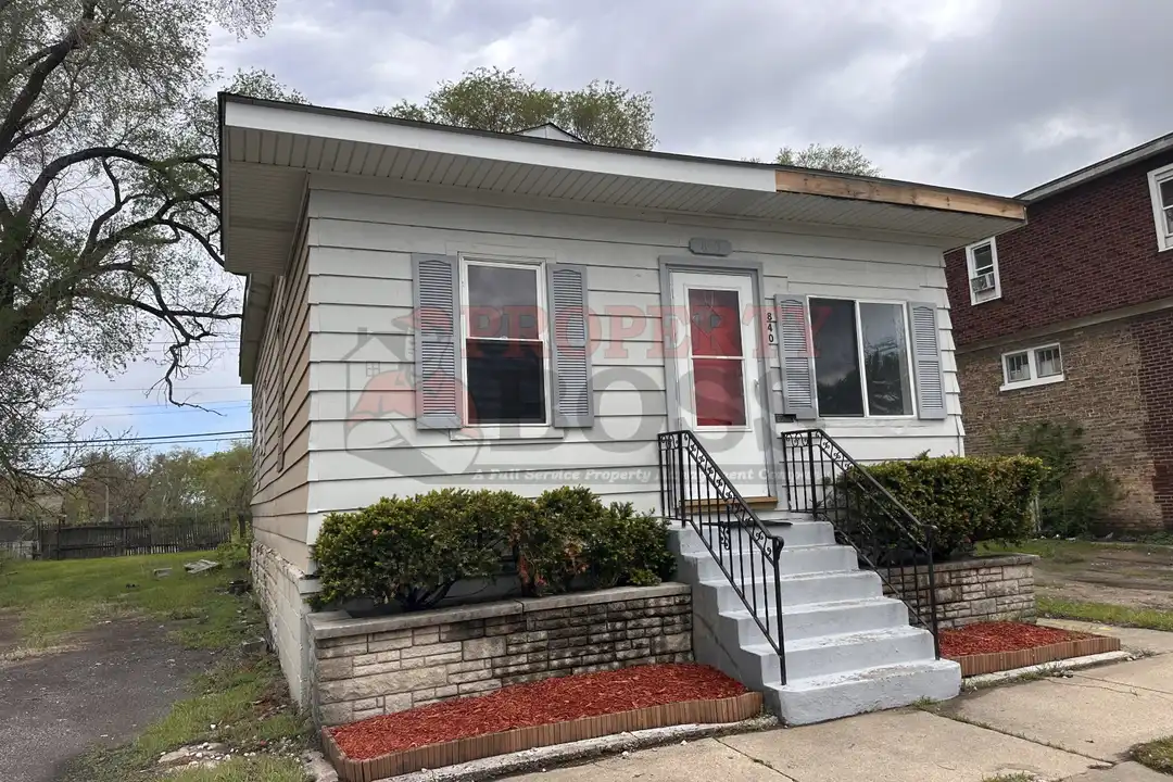 840 W 19th Ave – photo 1