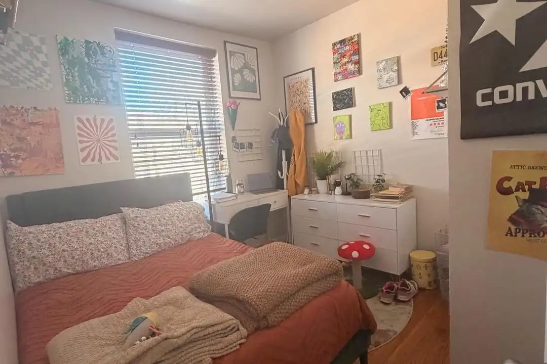 1710 W Girard Ave #2F – další