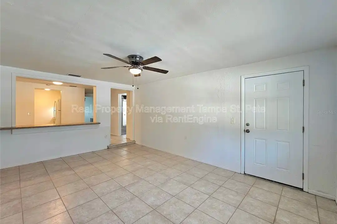 611 Lyndhurst St - View 3