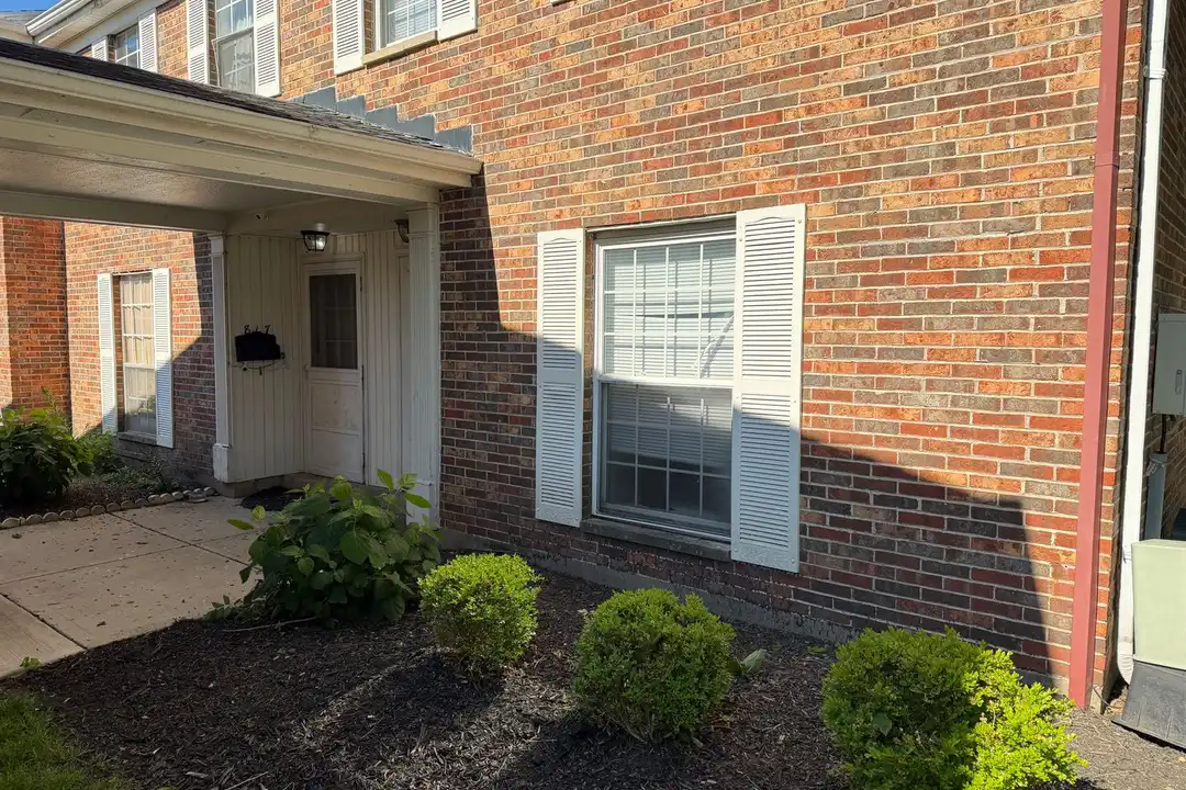 815 Clareridge Ln – photo 1