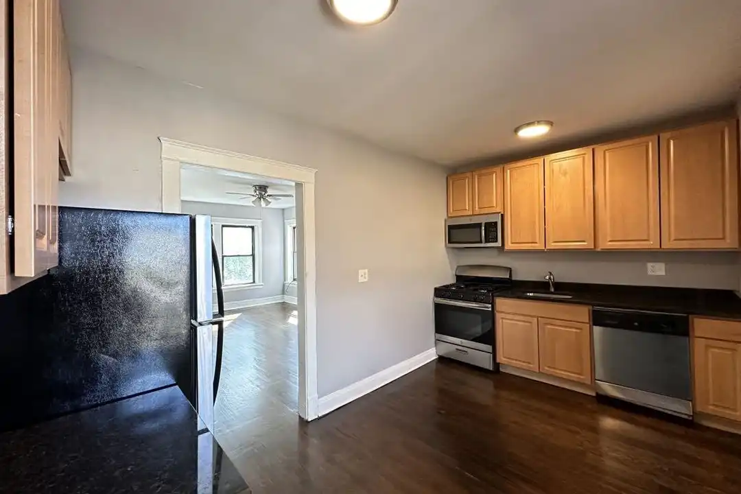 Apartment in Chicago - View 2