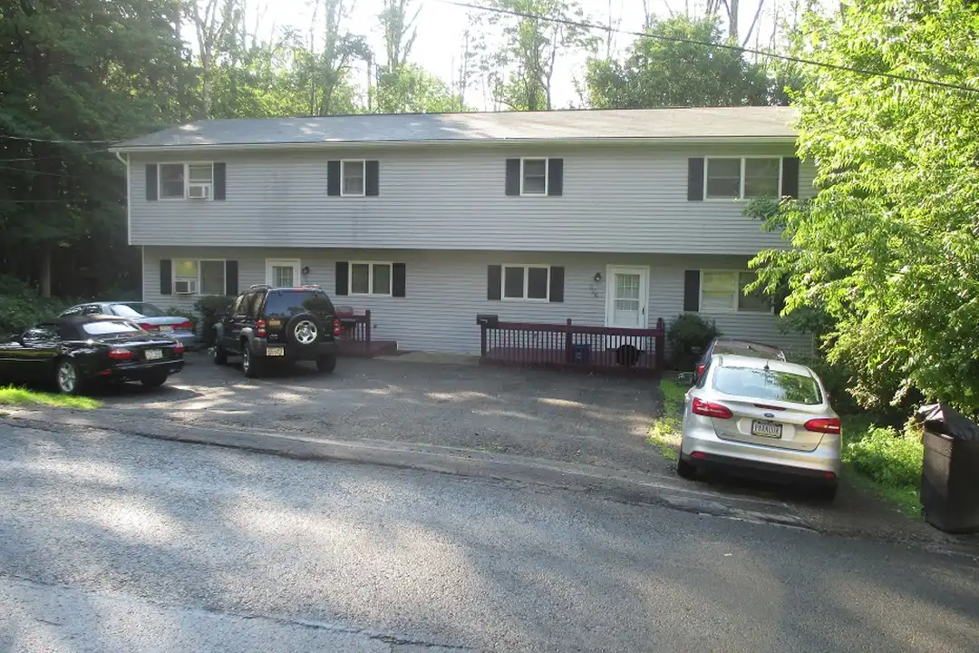 326 Melrose Ave unit 1 – photo 1 of 12