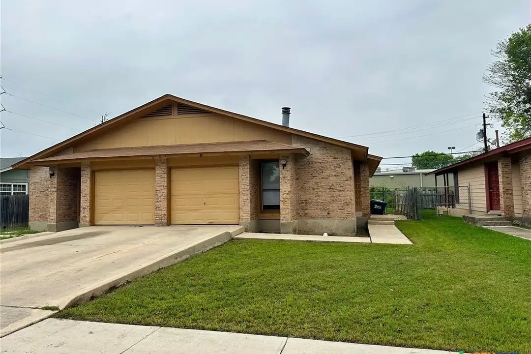 1307 Barbara Dr #B – photo 1