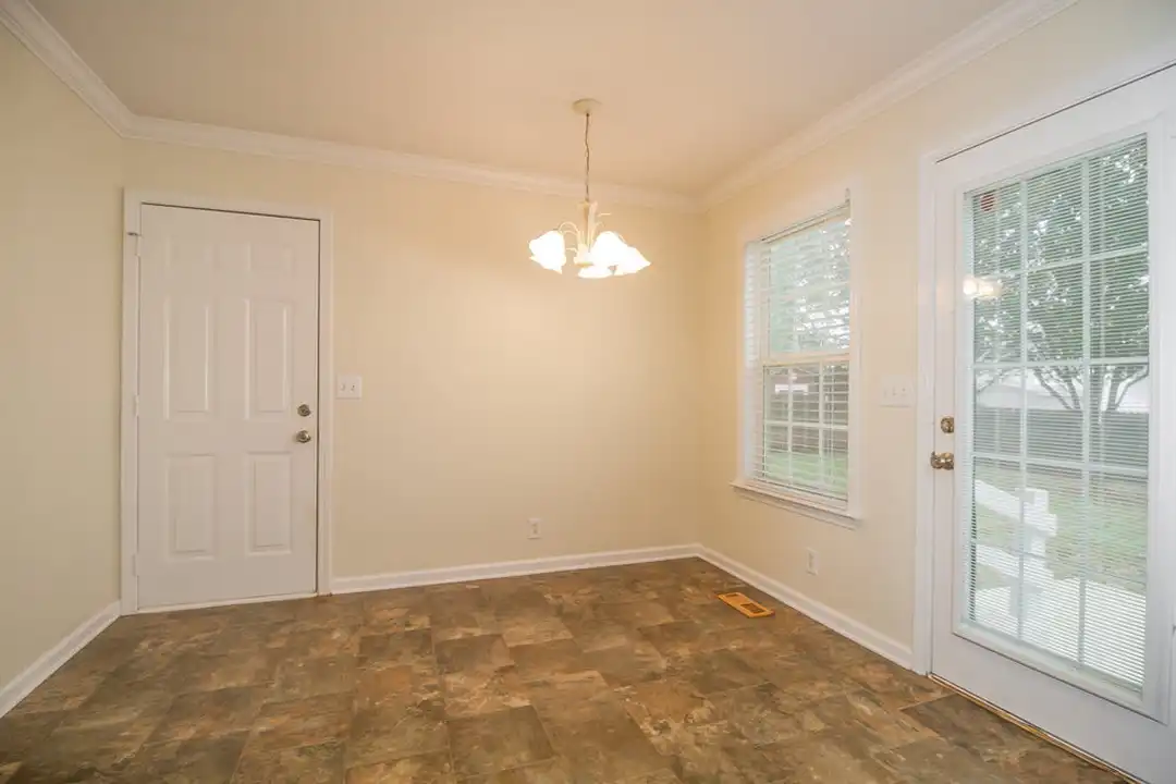 1527 Dodd Trail - View 4