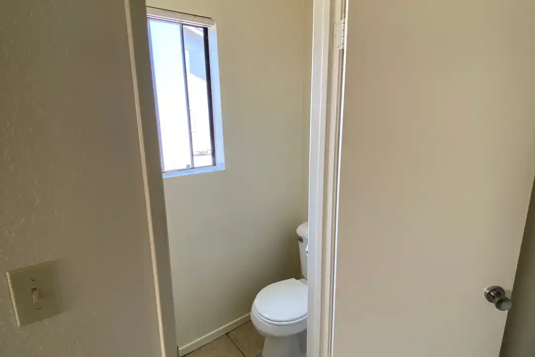 4063 W 130th St unit 4 - View 6