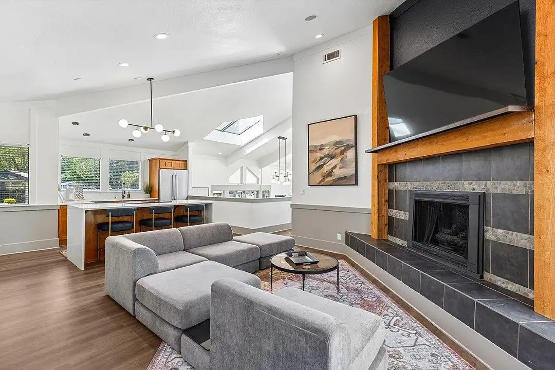 Parker Landing - 4600 Davis Ave S - Renton, WA | Rent.