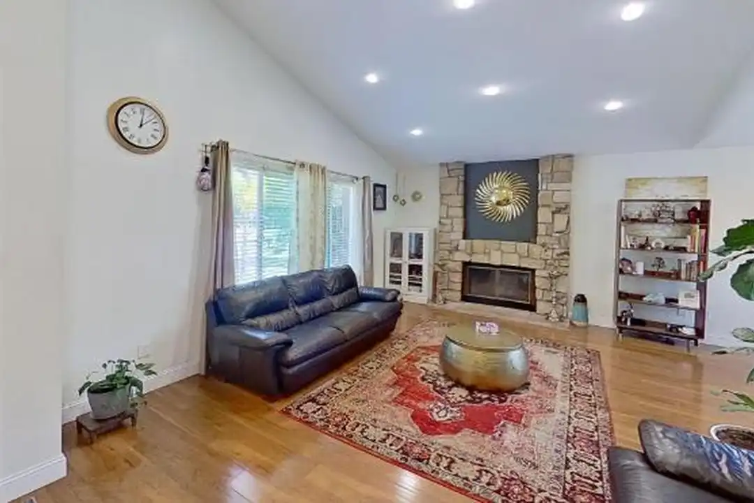 3030 Park Estates Way - View 5