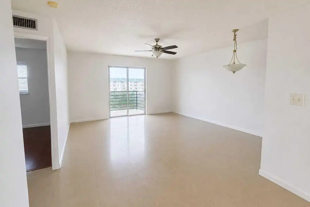 4750 NW 22nd Ct unit 502 - More