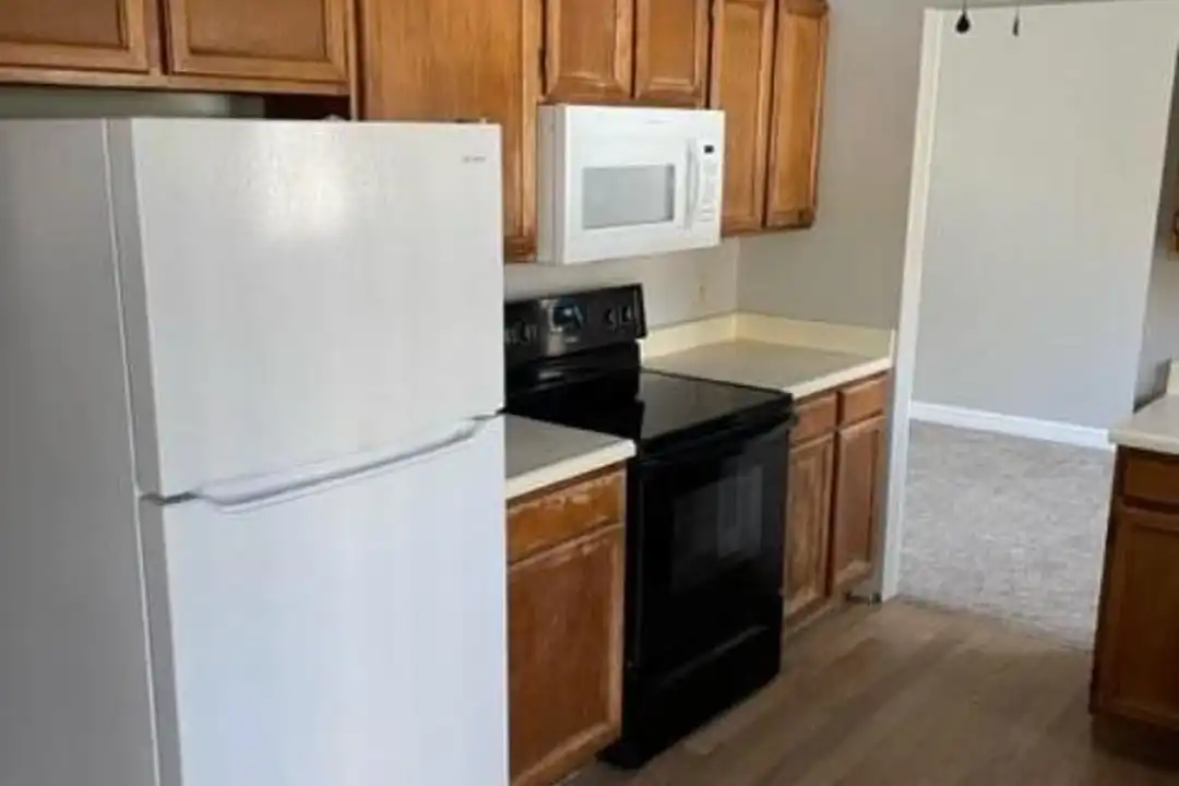 3750 Catalpa Dr - View 6