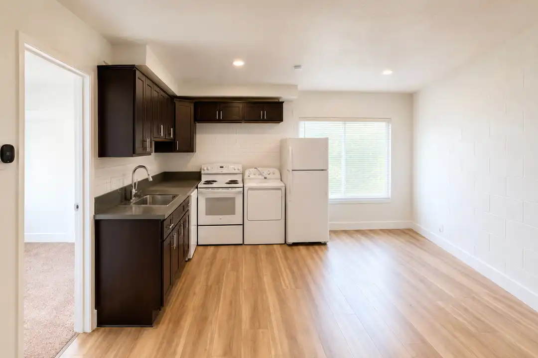 2901 E Elm Ave unit 3 – photo 1