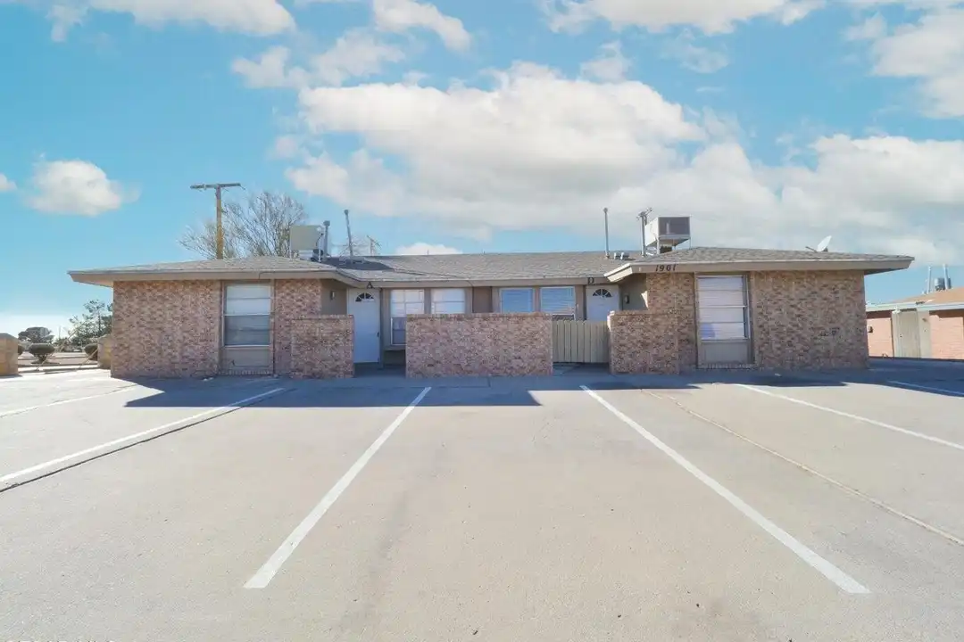 1901 Lake Omega St #A – photo 1