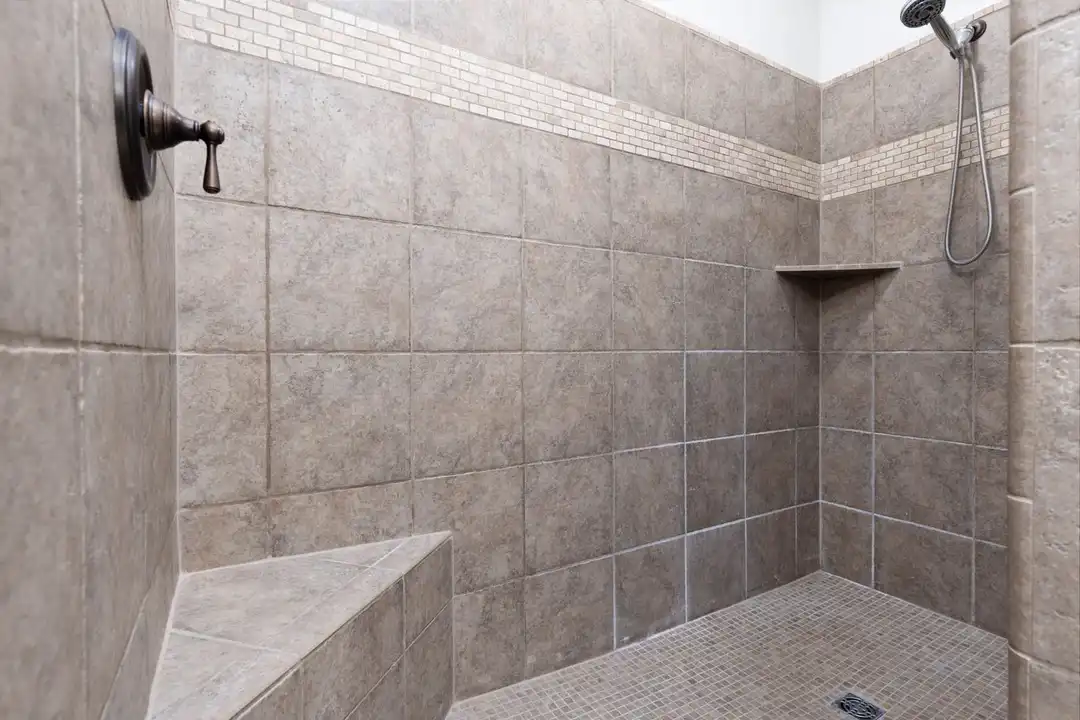 46 Whispering Wind Way - More