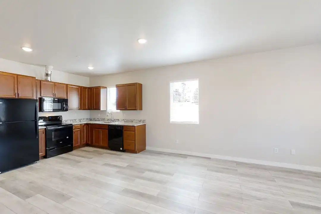 7427 S D St unit 301 - View 2