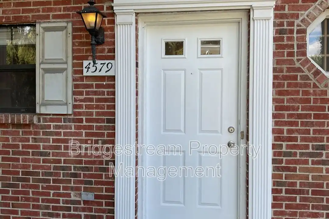 4579 Burchdale St – photo 1