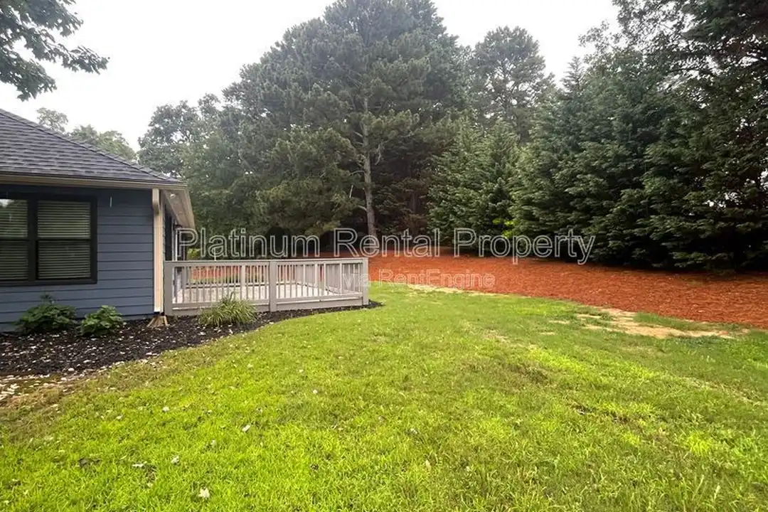 1745 Berry Ct - More
