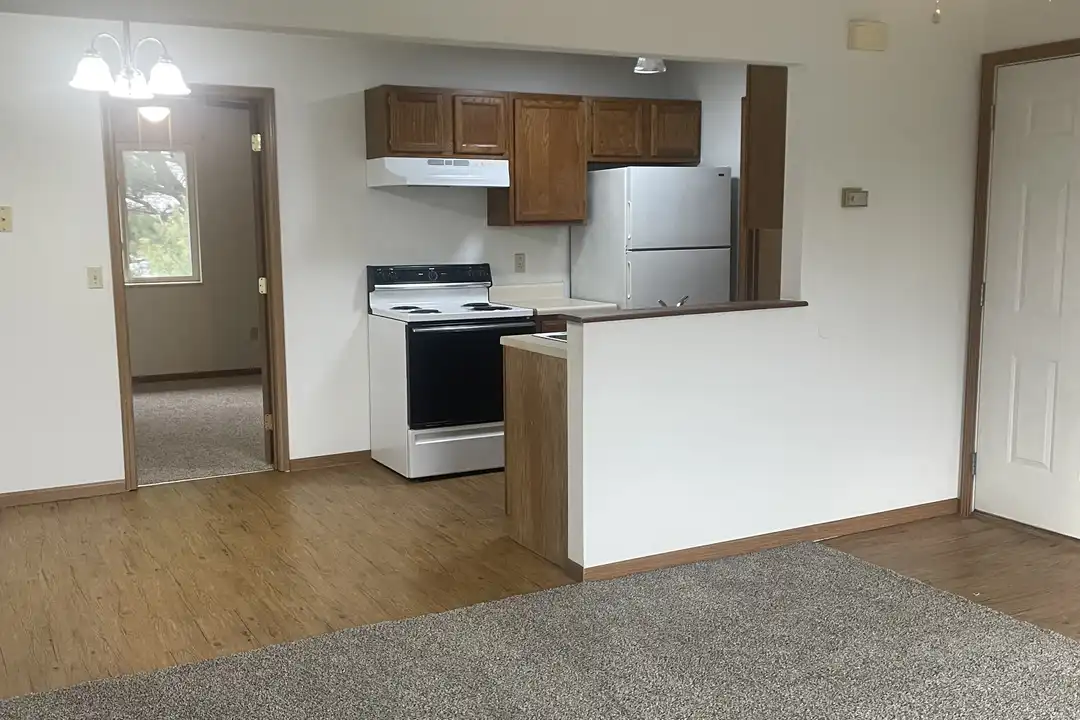 2612 Eastview Dr unit 0 – photo 1 of 5