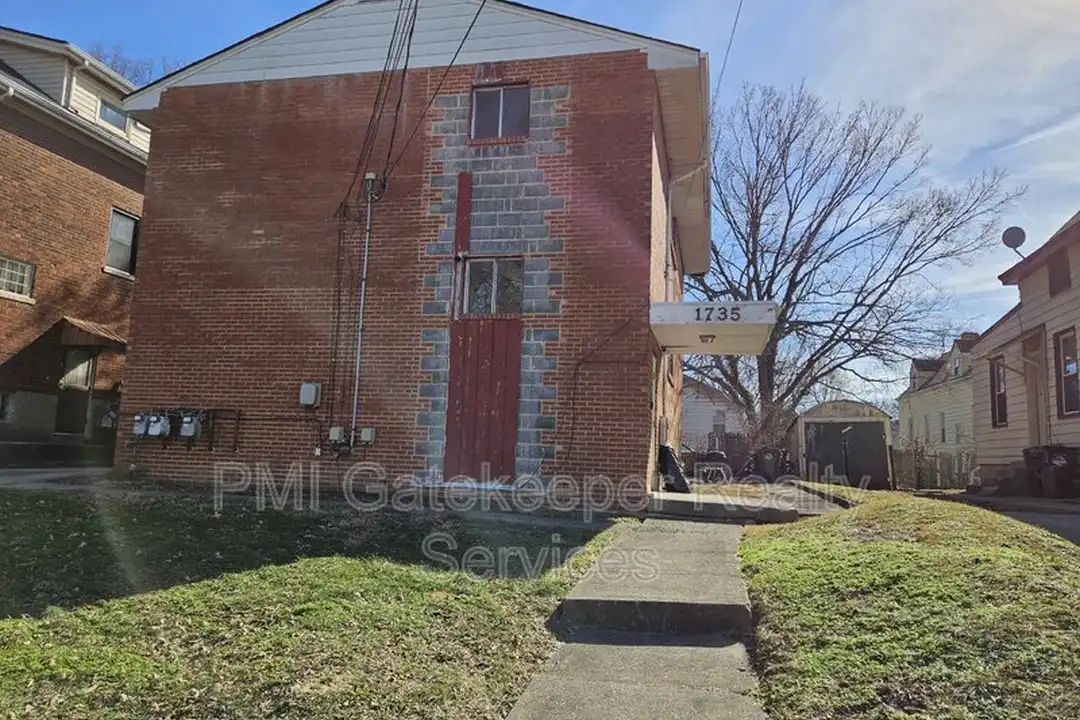 1735 Mills Ave – photo 1 of 14