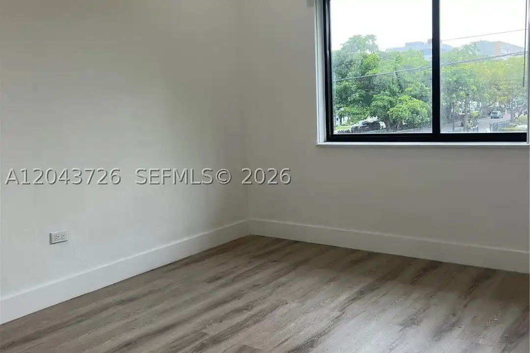 1895 SW 22nd St #7 - View 6