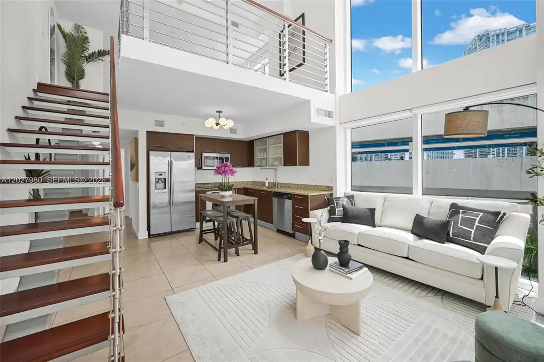 41 SE 5th St unit 517 - More
