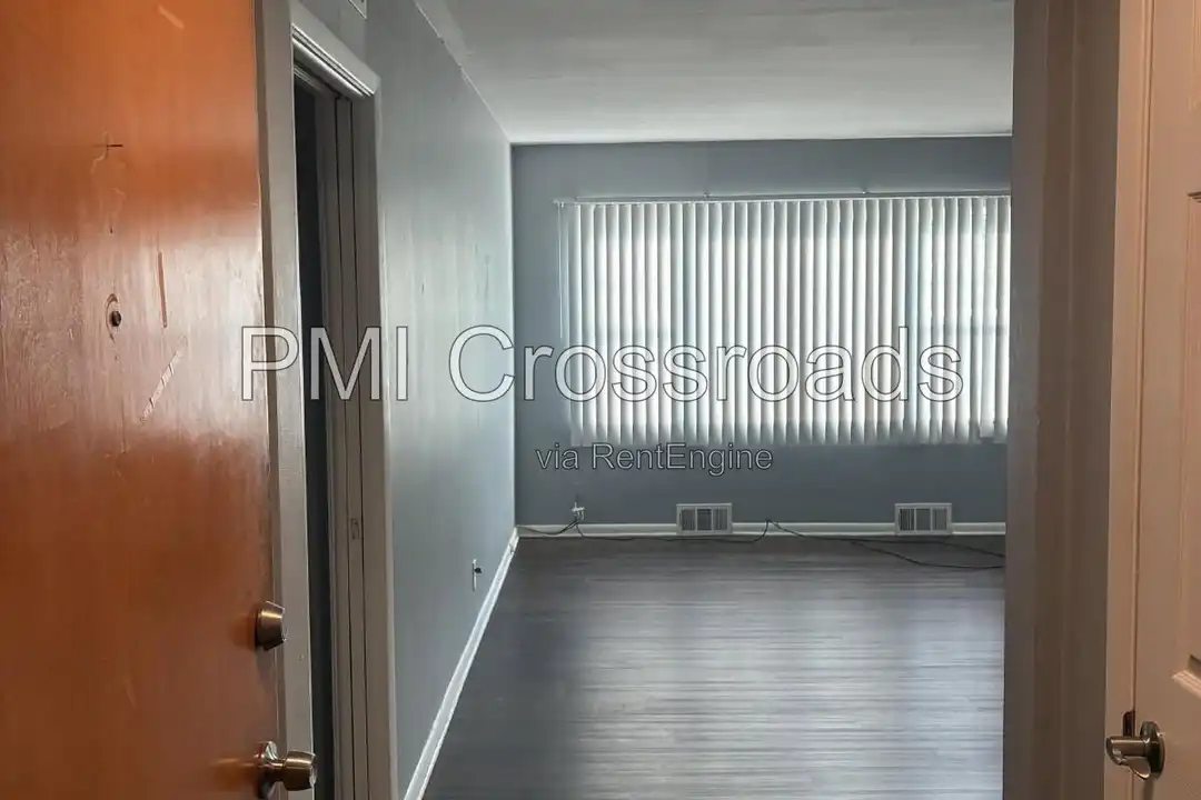 16025 Van Aken Blvd unit Apartment 201 – photo 1