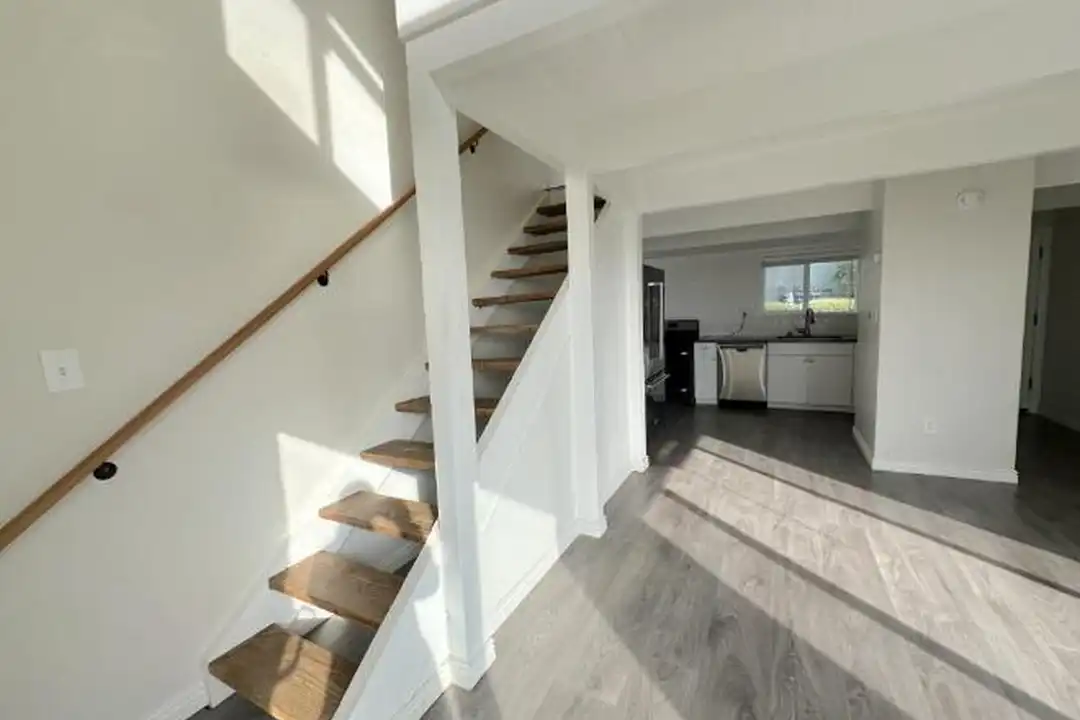 156 Olive St - View 2